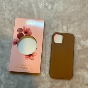 iPhone 12/12 Pro Beige Silicone Case